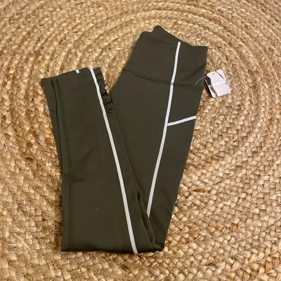 Free People You’re A Peach Leggings in Secret Moss - Picture 6 of 7